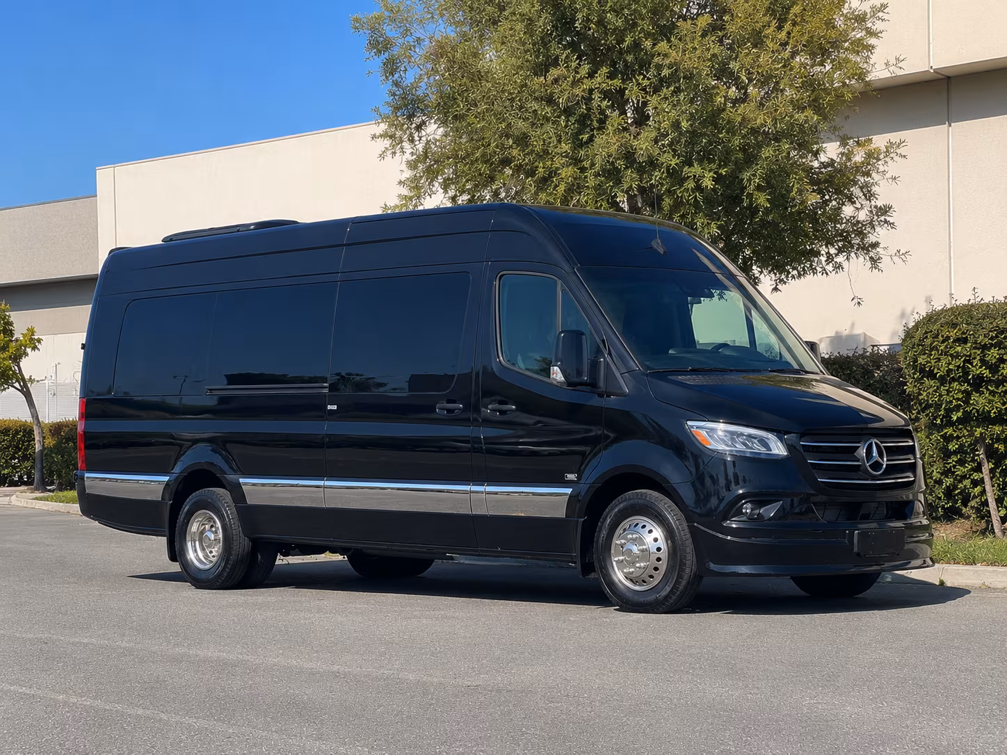 find the perfect transportation for your next prom 3